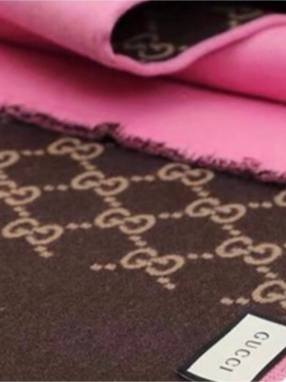 Gucci Pink and Black Reversible GG Signature Scarf - Picture 3 of 5